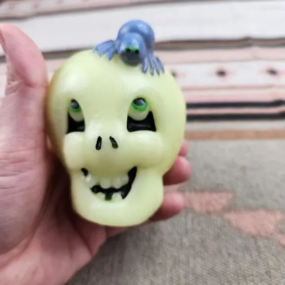 Vintage Halloween Skull Candle Spider 3.5 Inches Tall - Picture 5 of 7